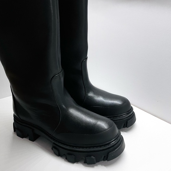 PUBLIC DESIRE β GENIUS BLACK KNEE HIGH CHUNKY SOLE BOOTS, WIDE FIT, SIZE US 6 - Picture 6 of 14